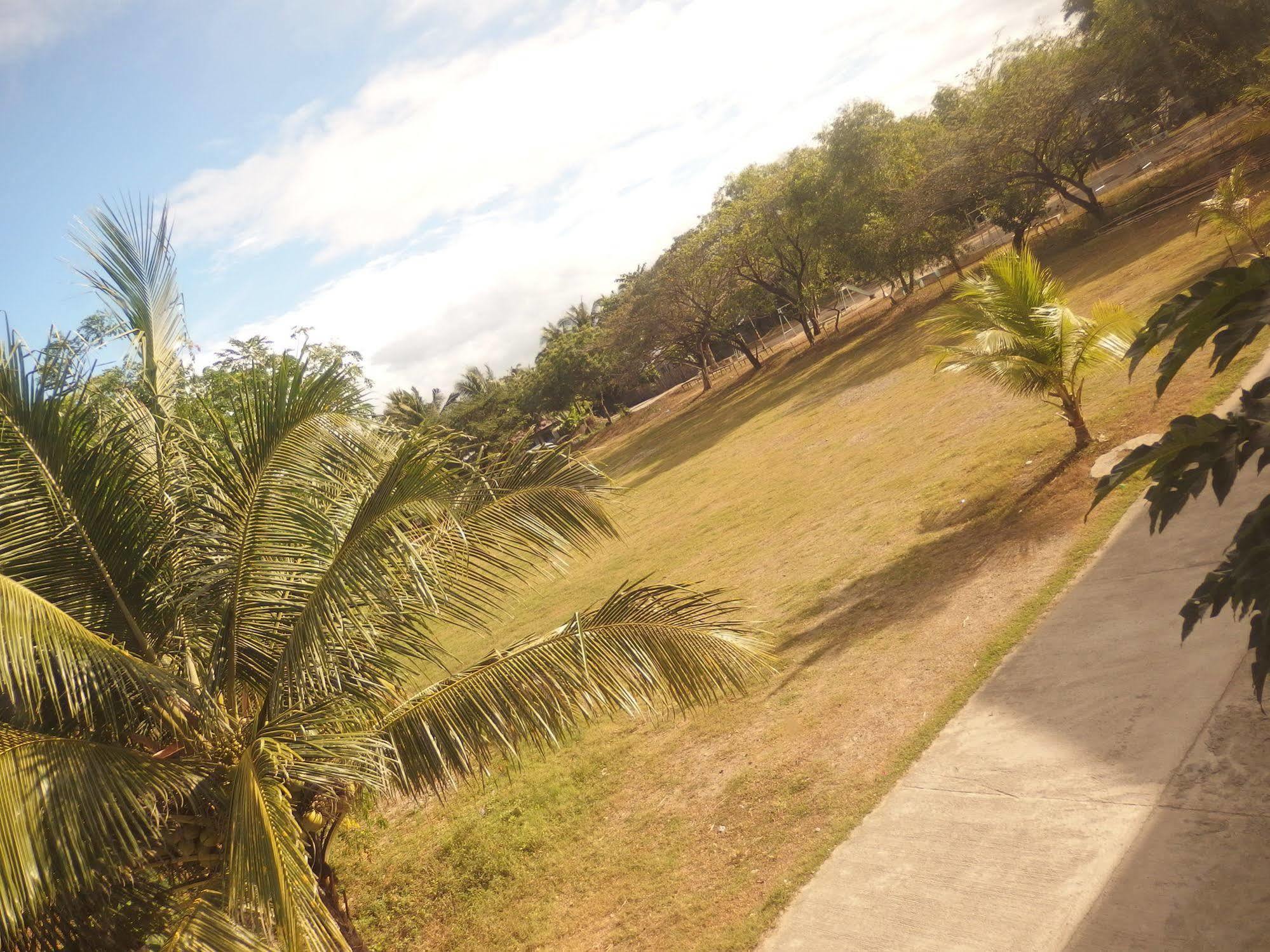 Sipalay Jamont Hotel Exterior photo