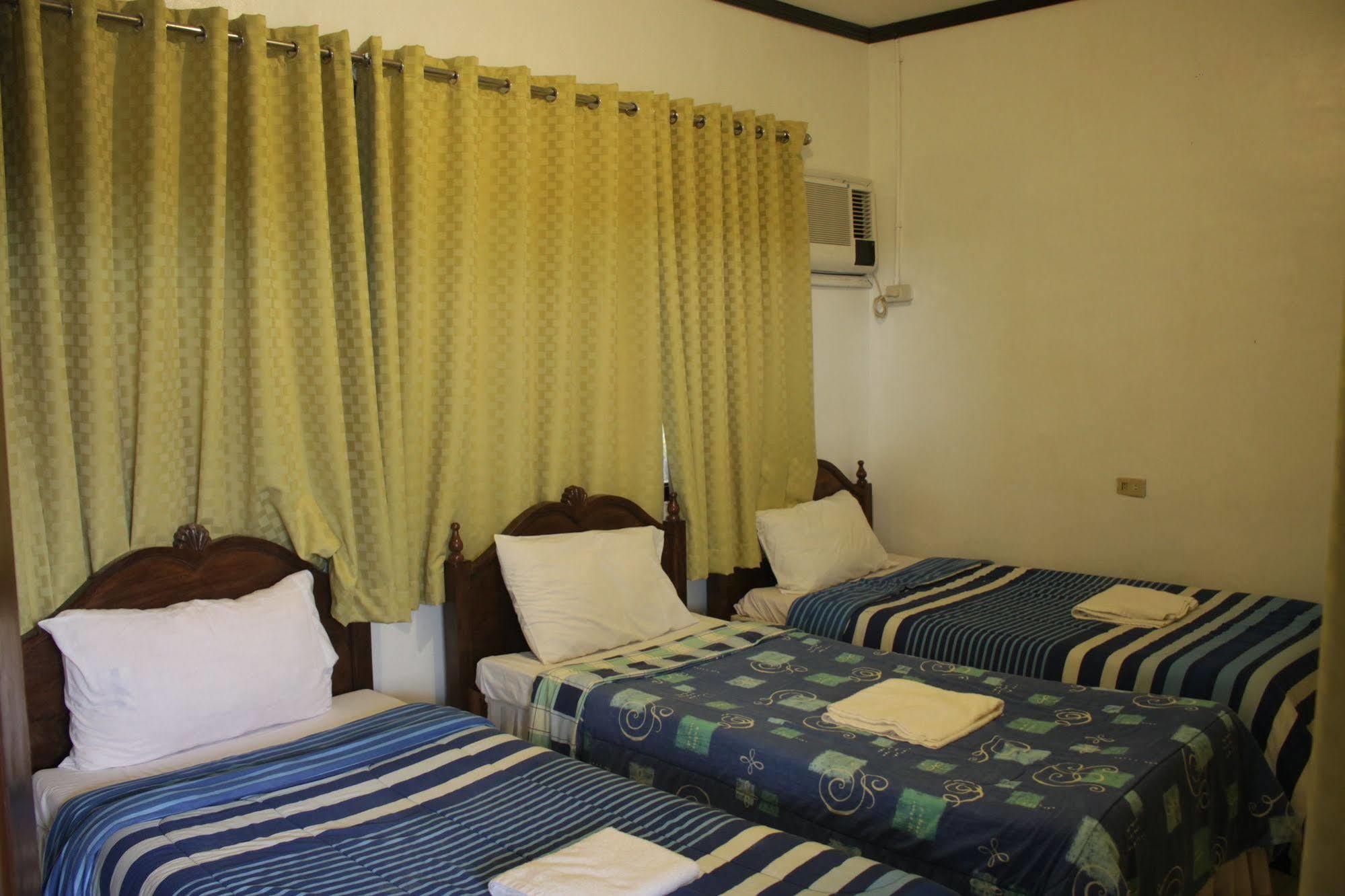 Sipalay Jamont Hotel Exterior photo