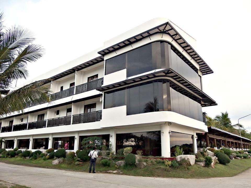 Sipalay Jamont Hotel Exterior photo